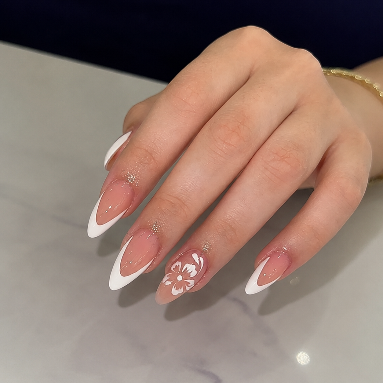 RikView Medium Almond Press-On Nails – Glossy White French Tips, 24 Pcs