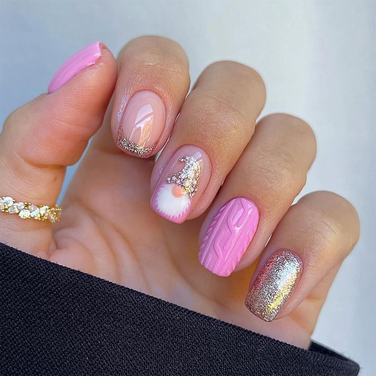 SHANRUN 24Pcs Short Square Pink Glitter Christmas Press-On Nails