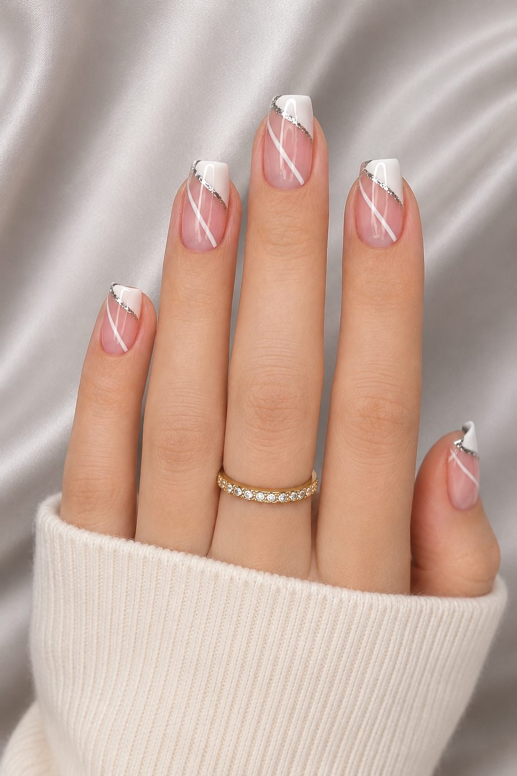 Medium Square Nude Pink French Tip Press-On Nails with Glitter Line – 24PCS