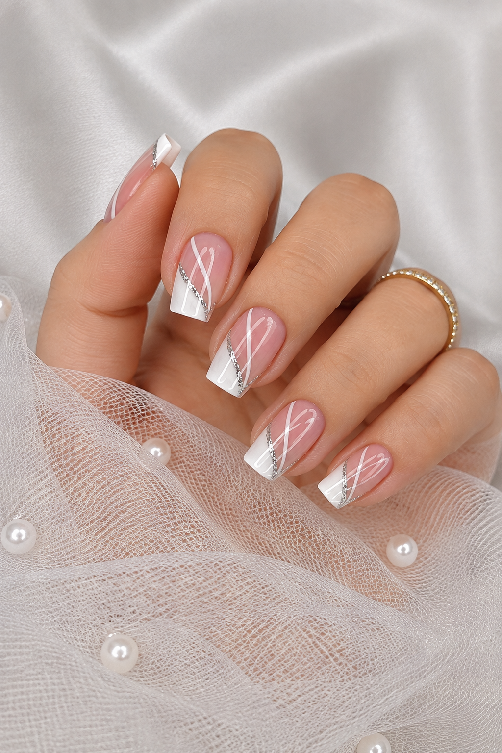 Medium Square Nude Pink French Tip Press-On Nails with Glitter Line – 24PCS